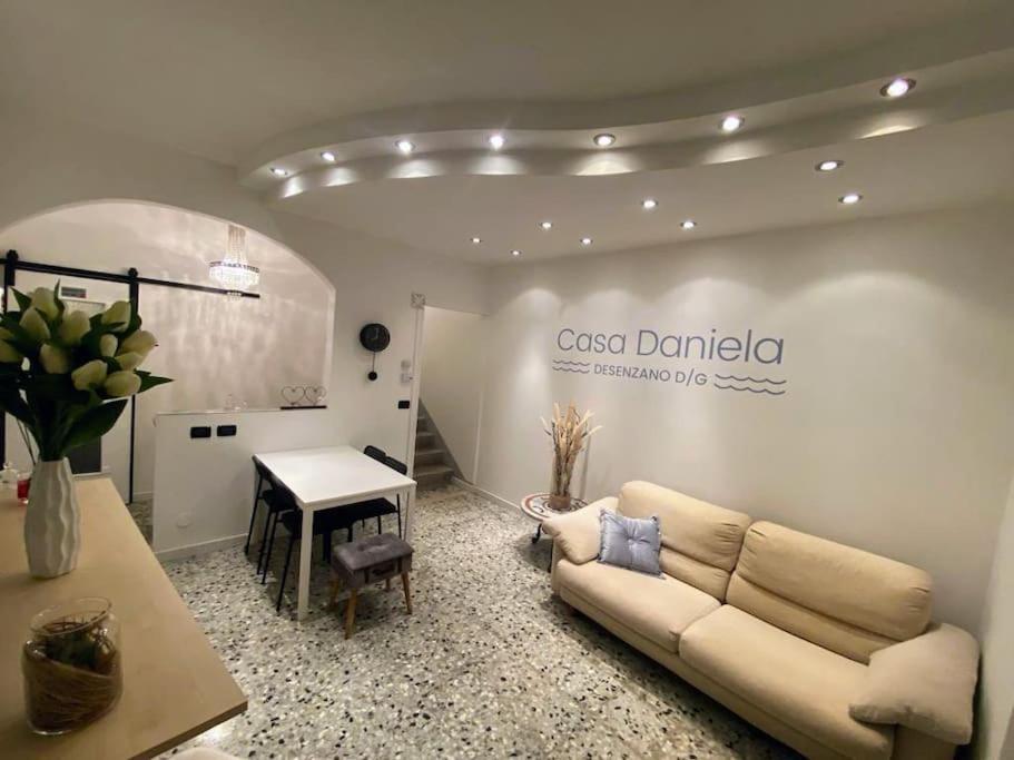 デセンツァーノ・デル・ガルダ Casa Danielaヴィラ エクステリア 写真
